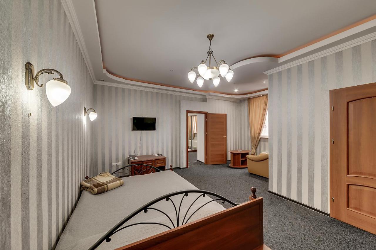 Soborniy Hotel Zaporizhia Exterior foto
