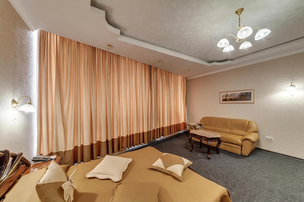 Soborniy Hotel Zaporizhia Exterior foto